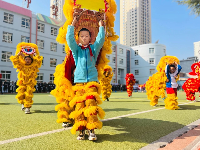 中尤为重要